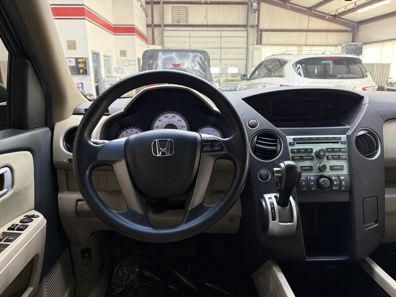Vehicle image 20