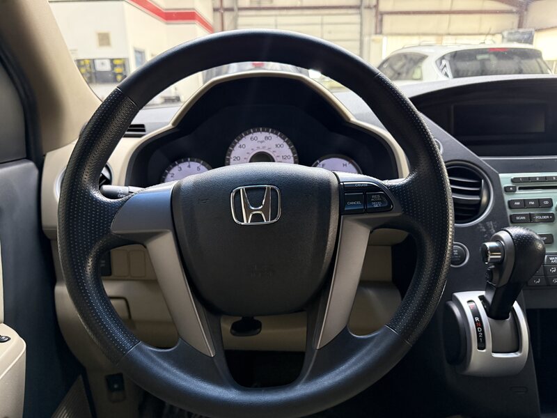 Vehicle image 21