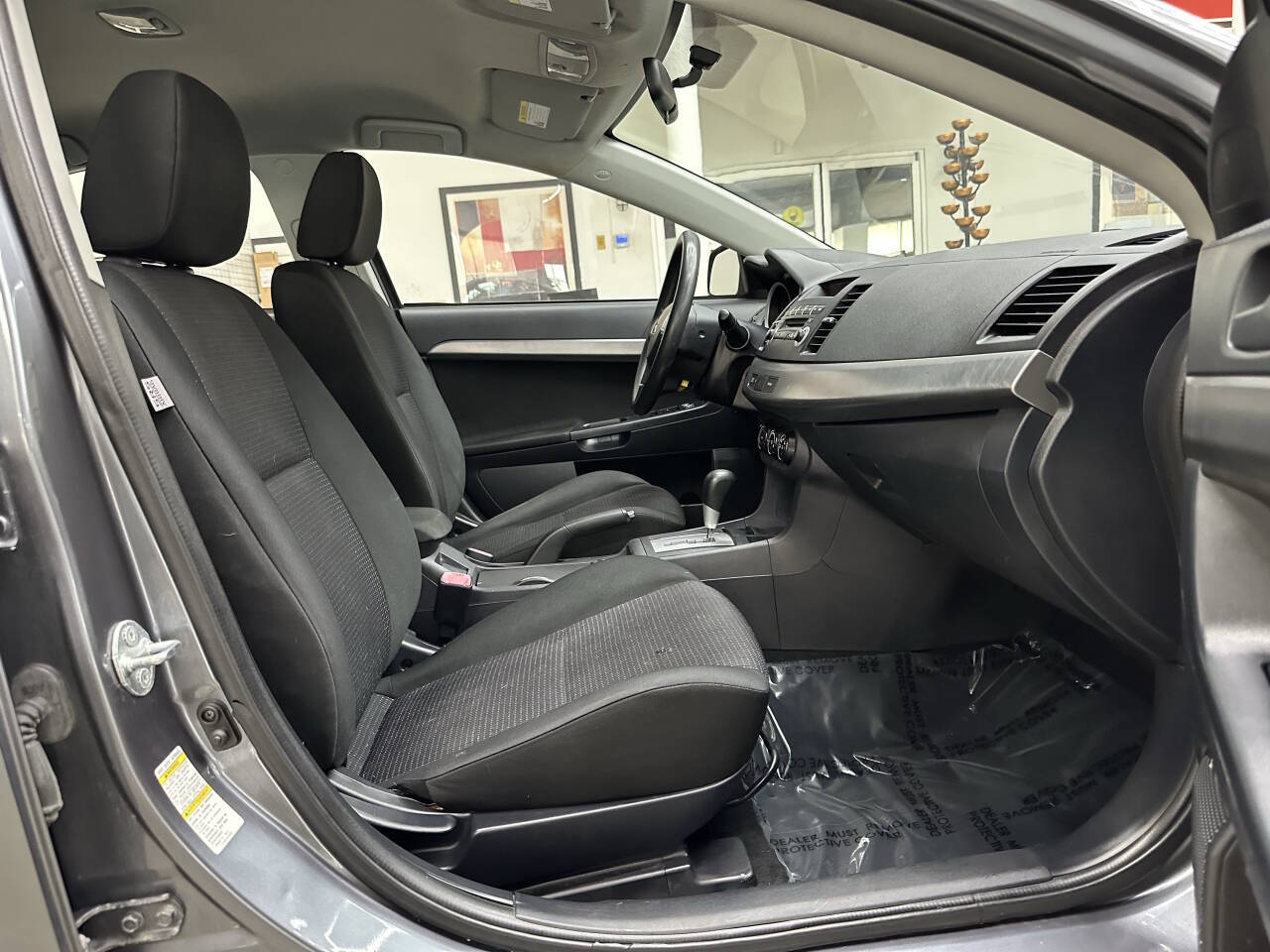 Vehicle image 16