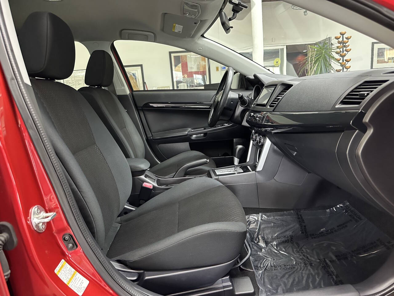 Vehicle image 16