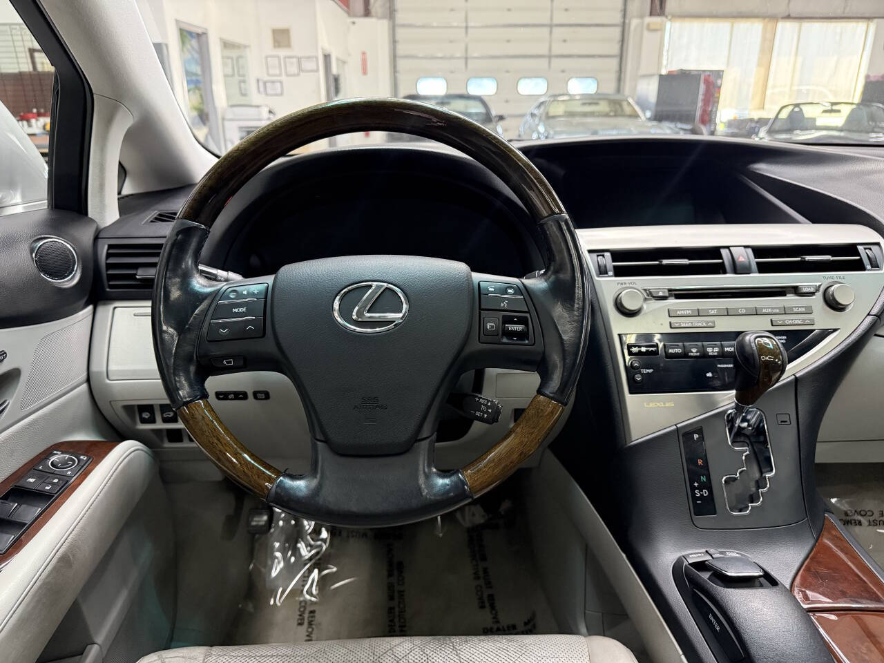 Vehicle image 20