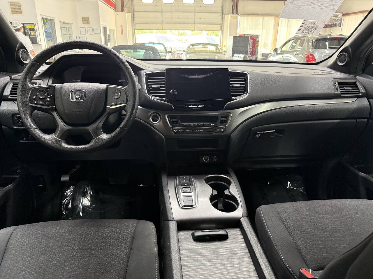 Vehicle image 19