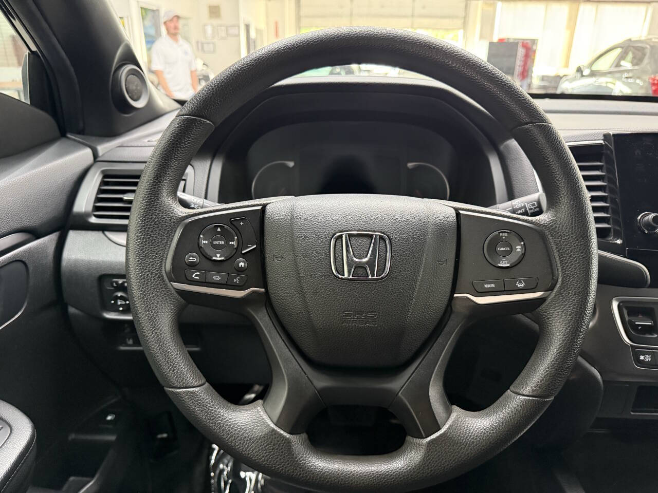 Vehicle image 21