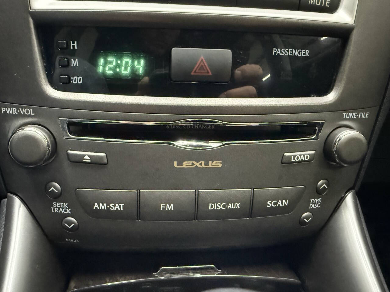 Vehicle image 28