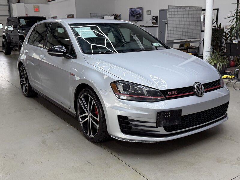 2017 VOLKSWAGEN GTI SPORT