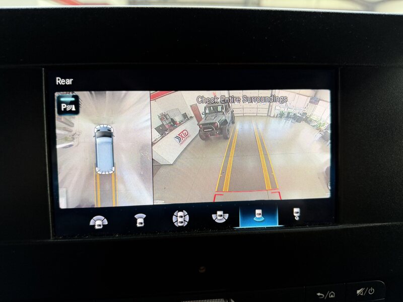 Vehicle image 21