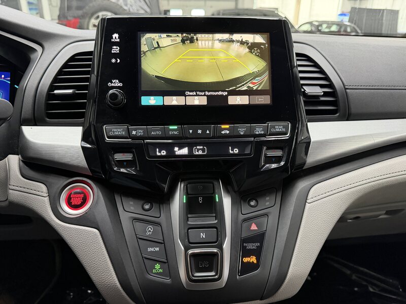 Vehicle image 25