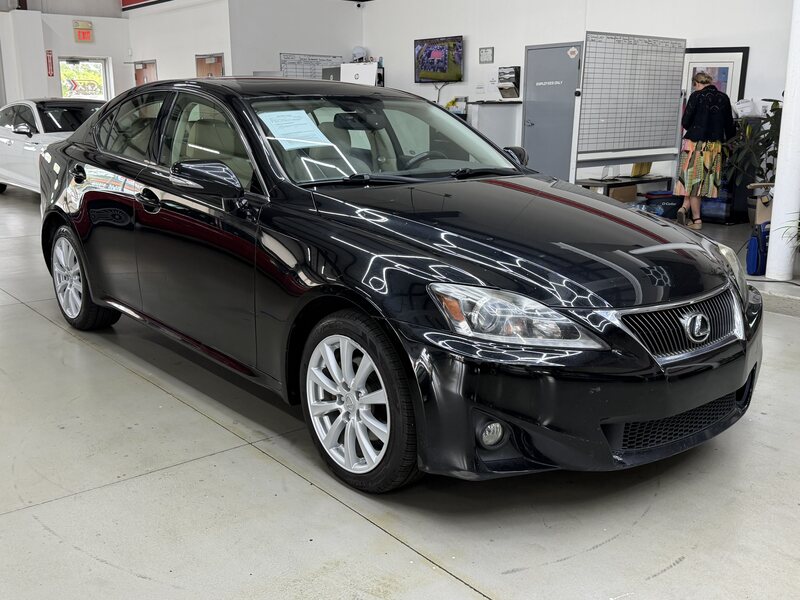 2012 LEXUS IS