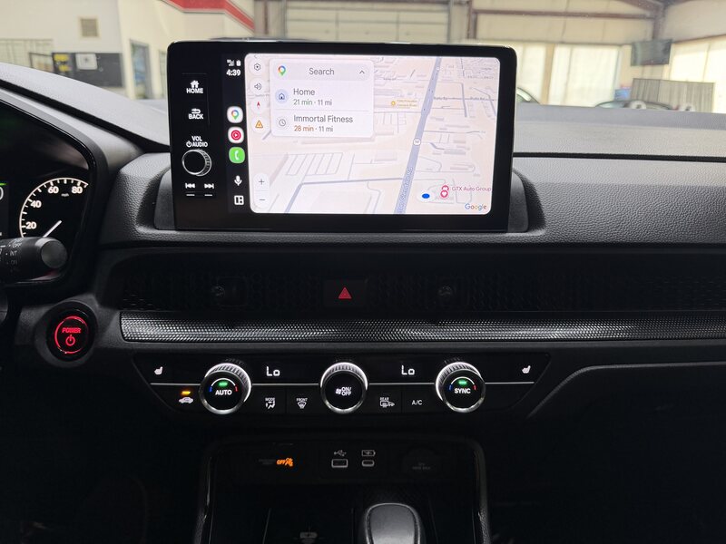 Vehicle image 25