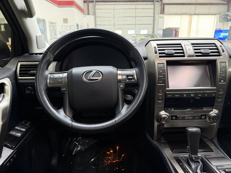 Vehicle image 20