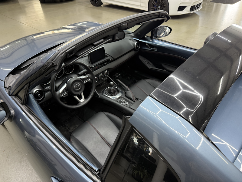 Vehicle image 23