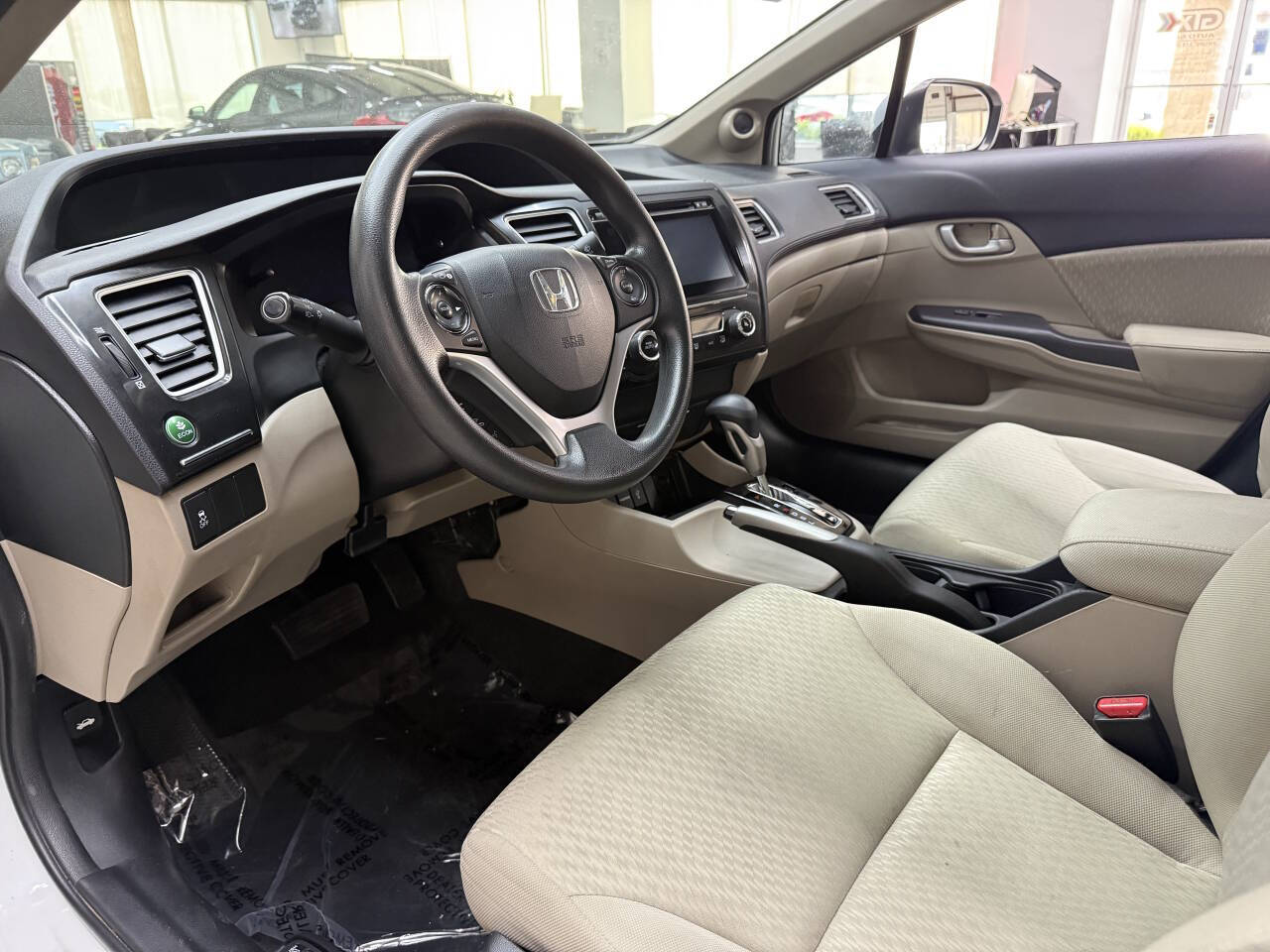 Vehicle image 18