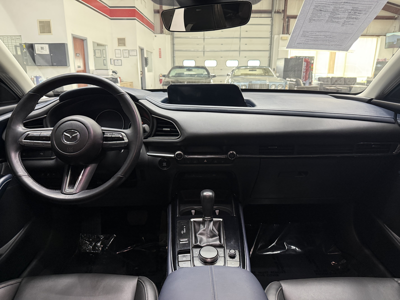Vehicle image 25
