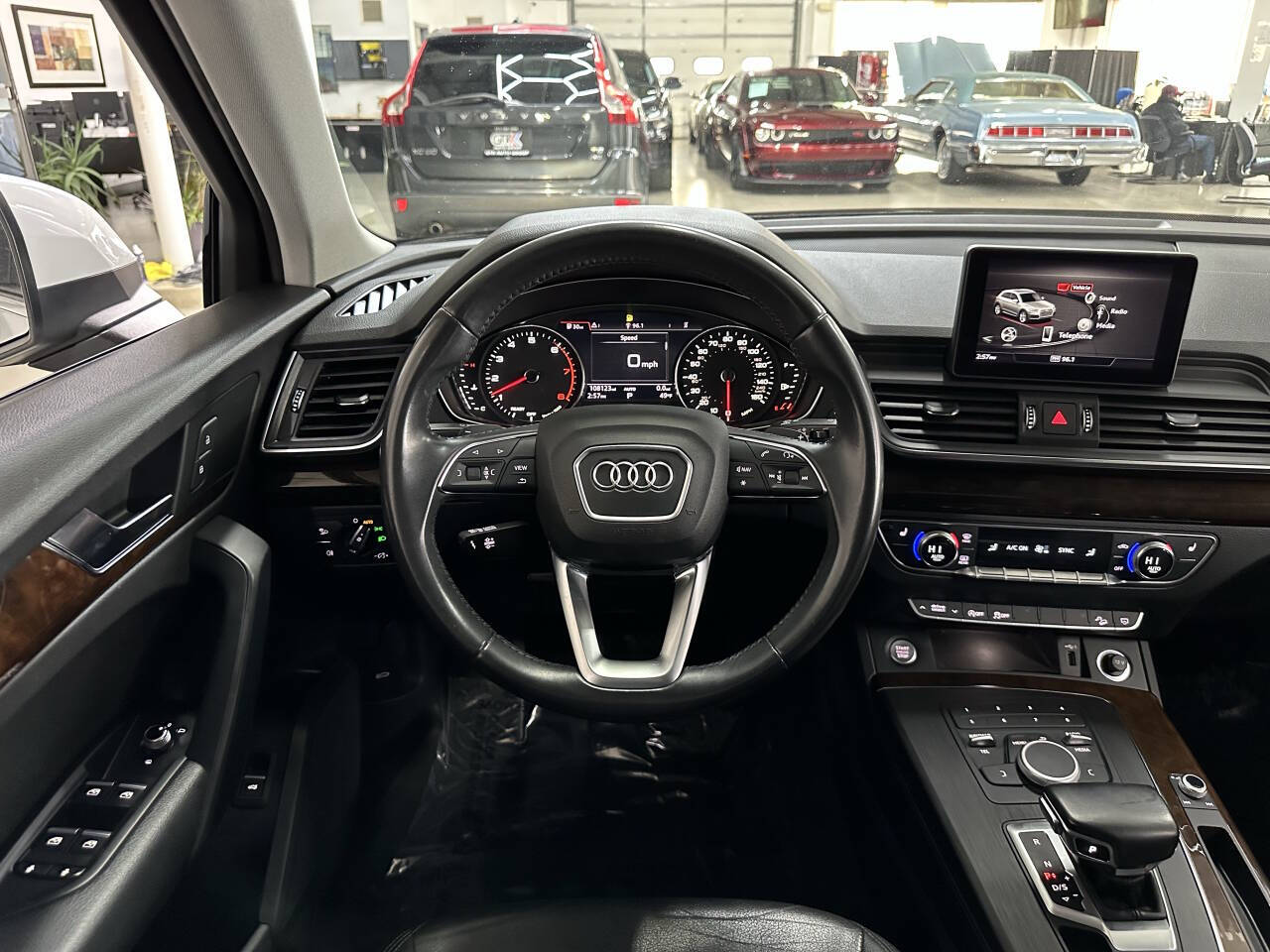 Vehicle image 18