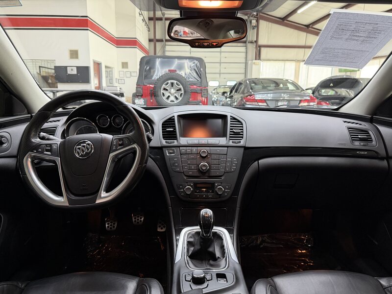 Vehicle image 18
