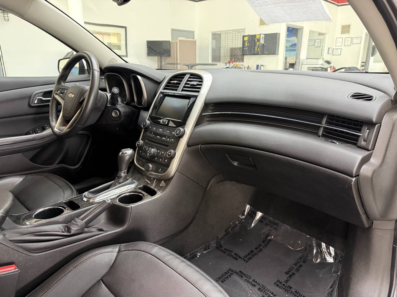 Vehicle image 17