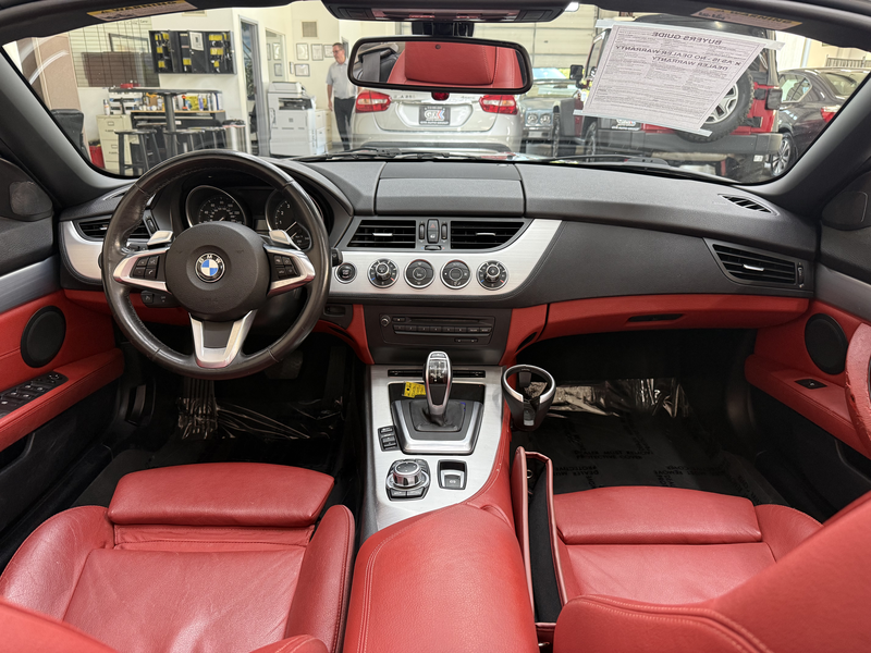 Vehicle image 21
