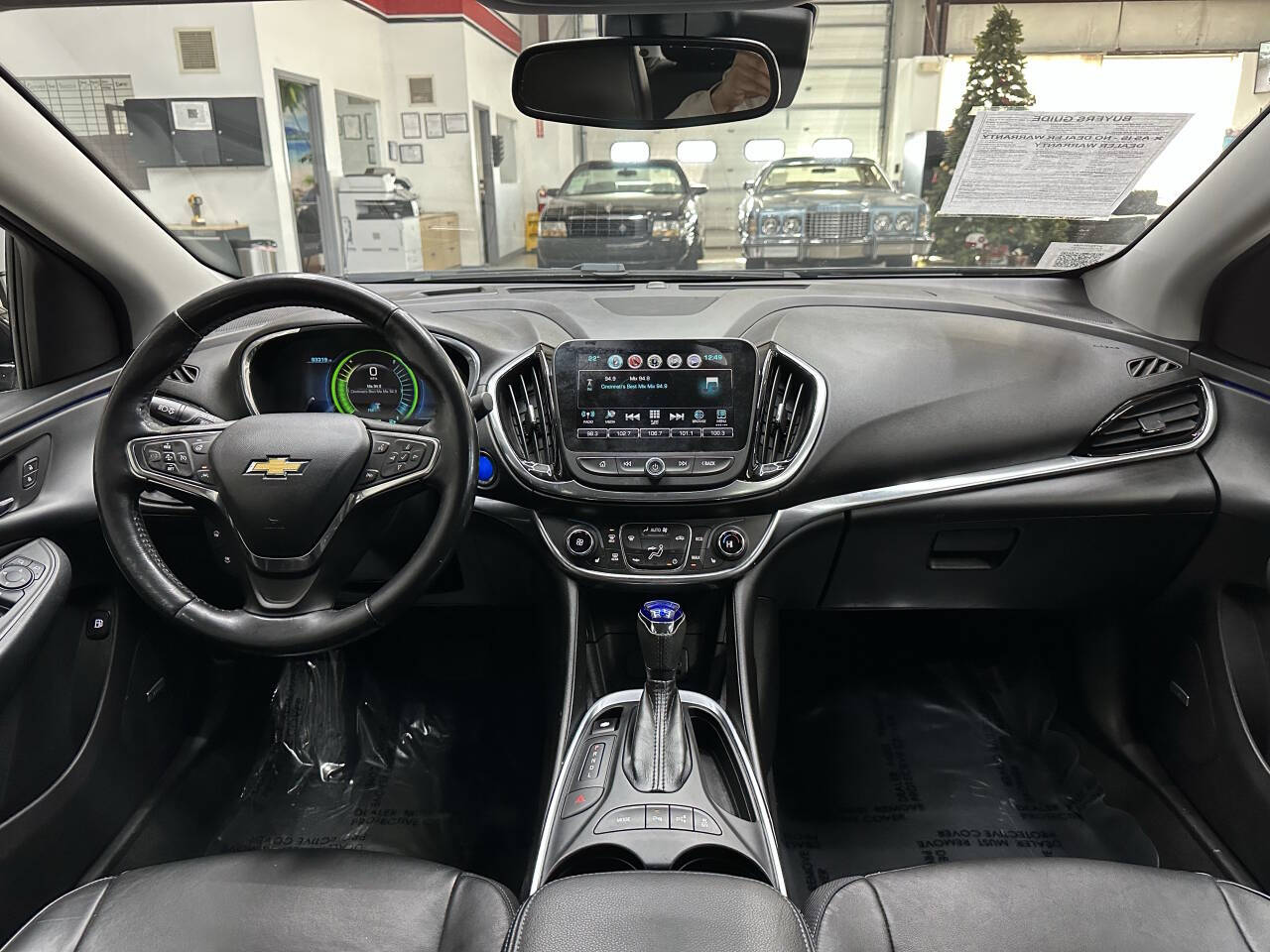 Vehicle image 17
