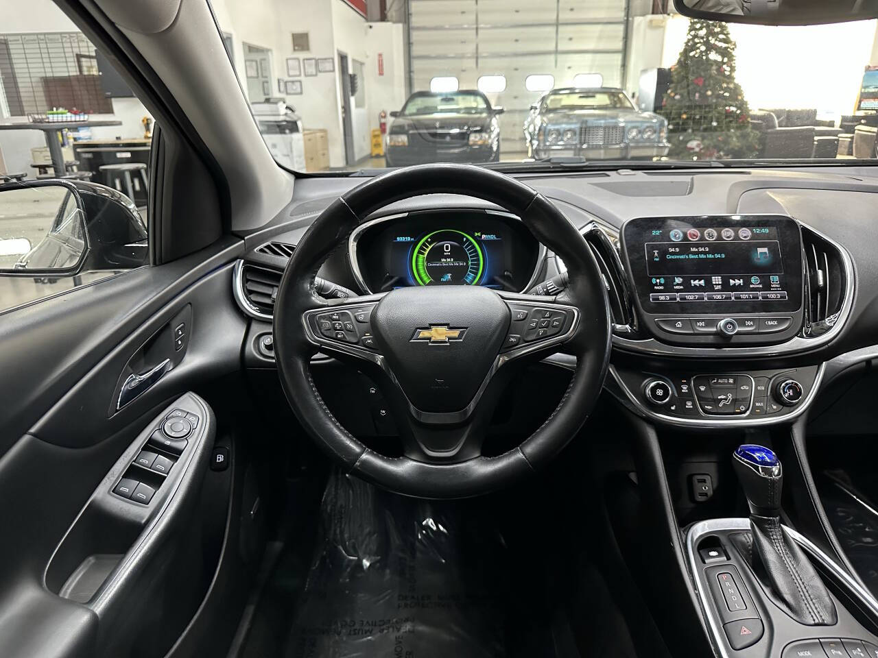 Vehicle image 18