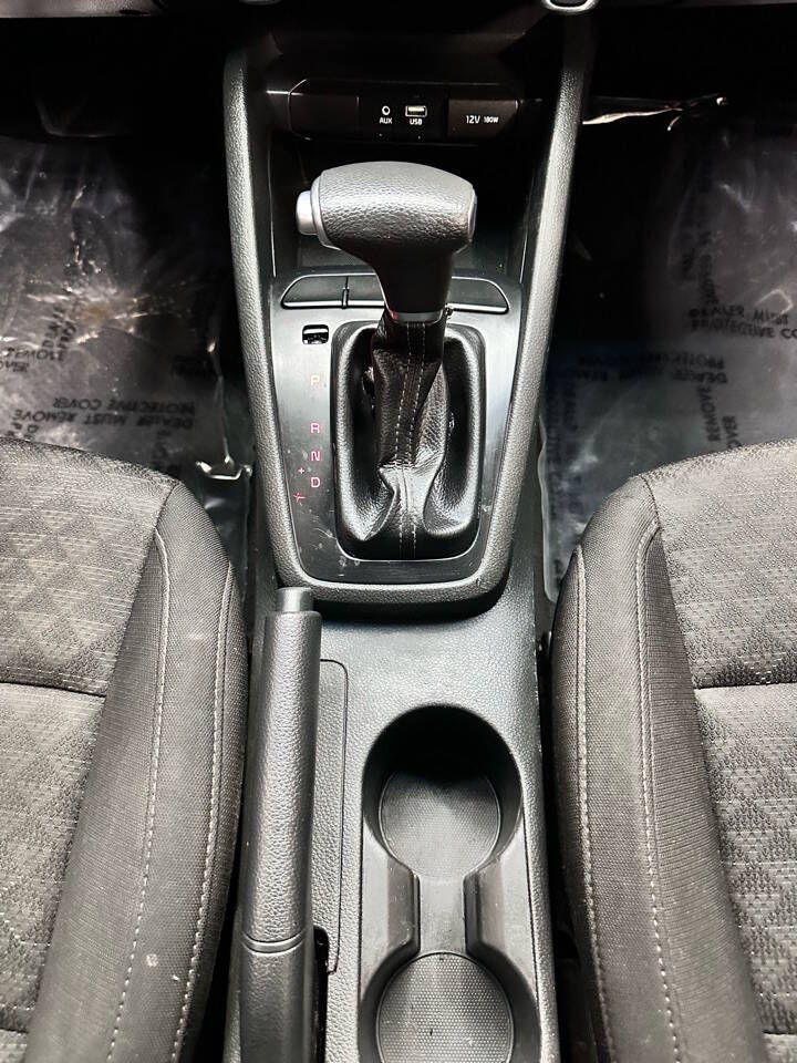 Vehicle image 24