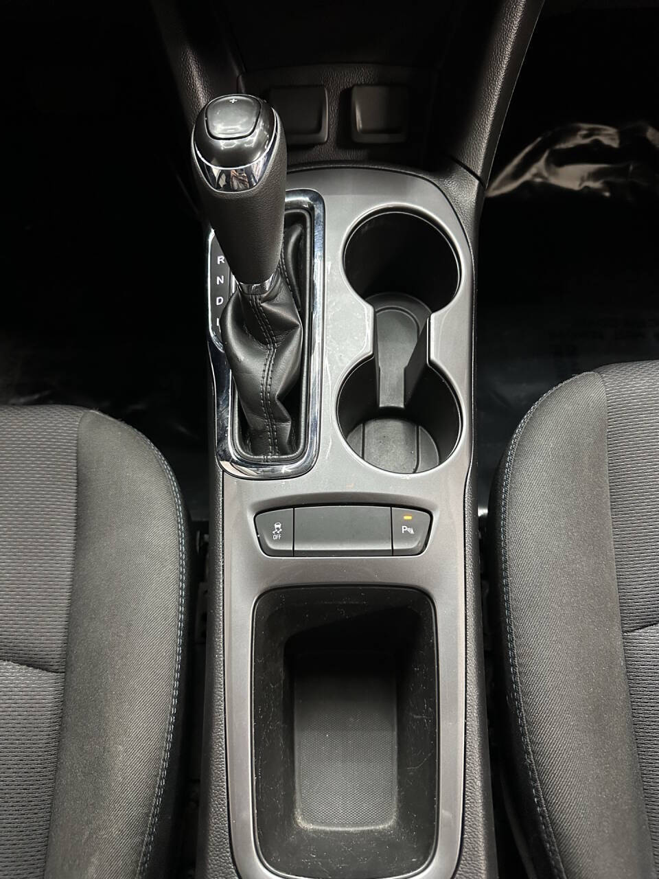 Vehicle image 26