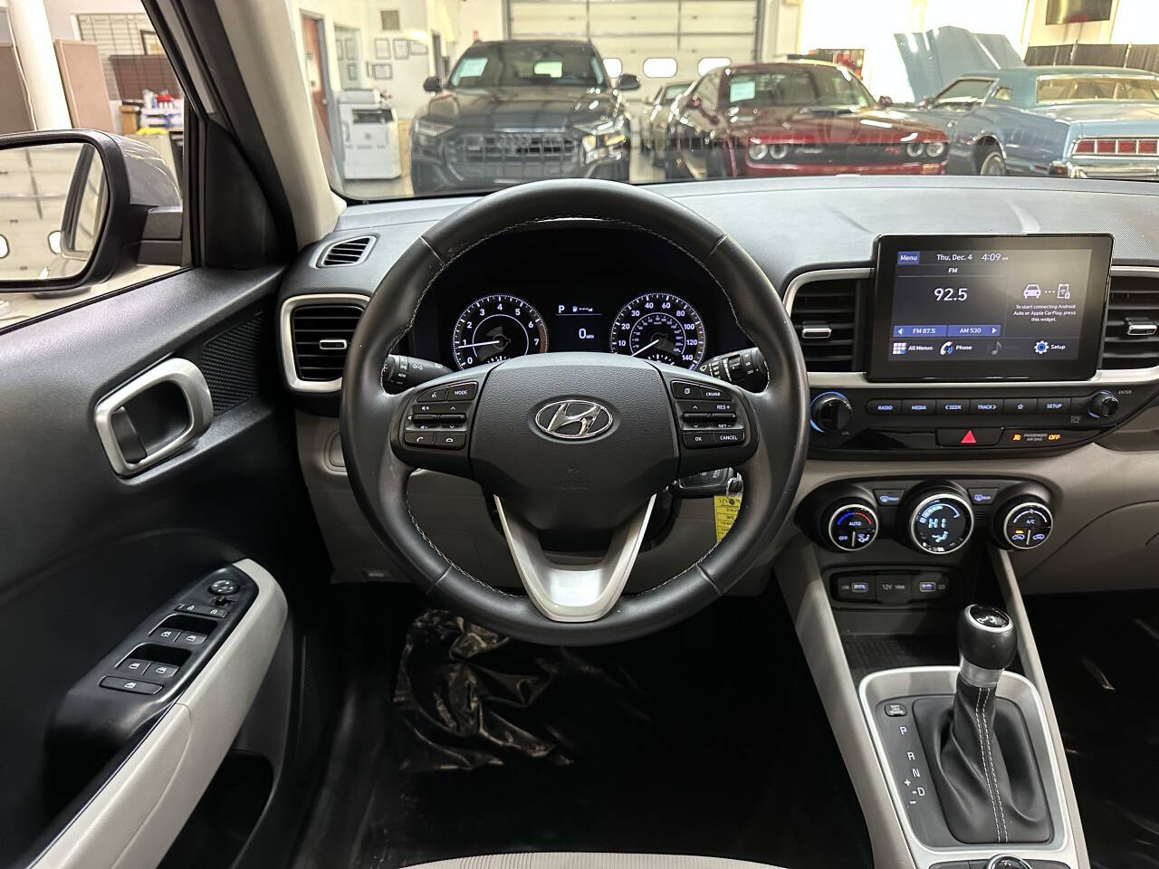 Vehicle image 18