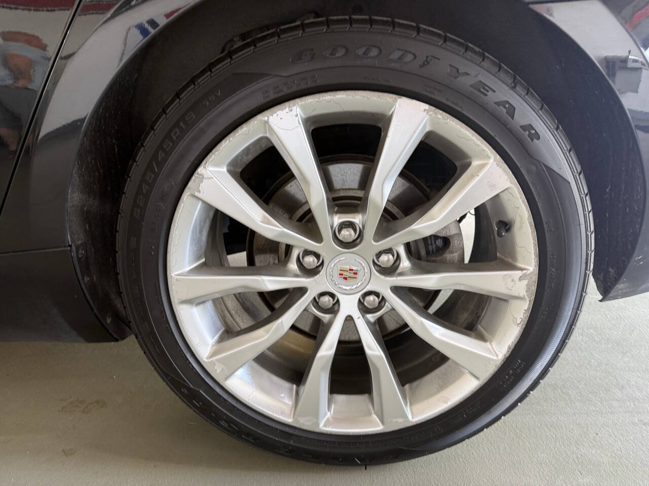 Vehicle image 30