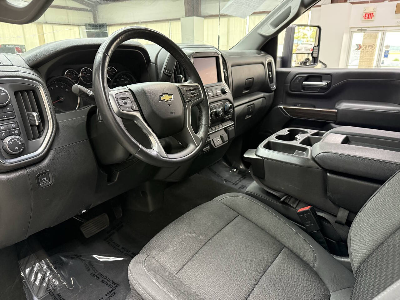 Vehicle image 18