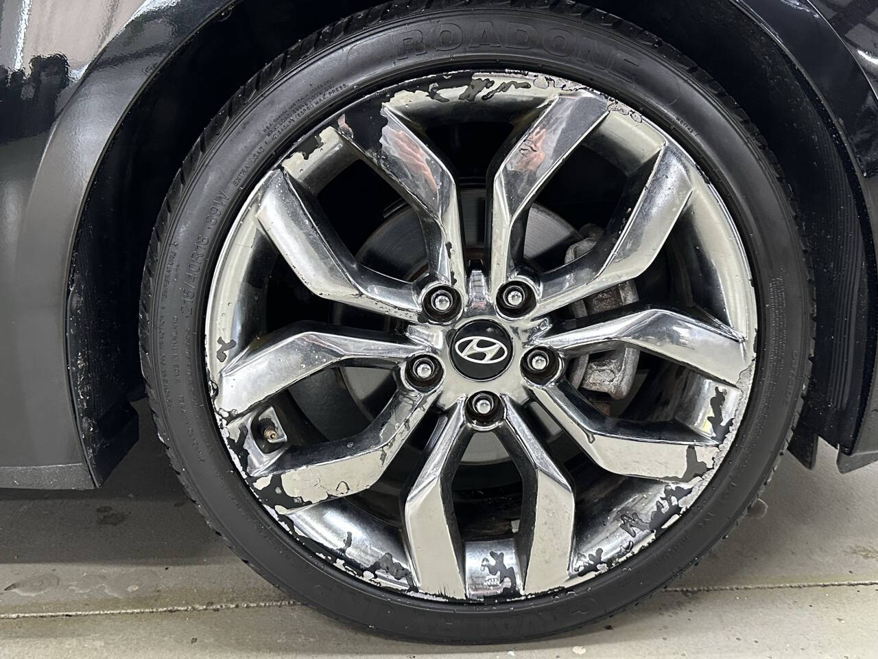 Vehicle image 25