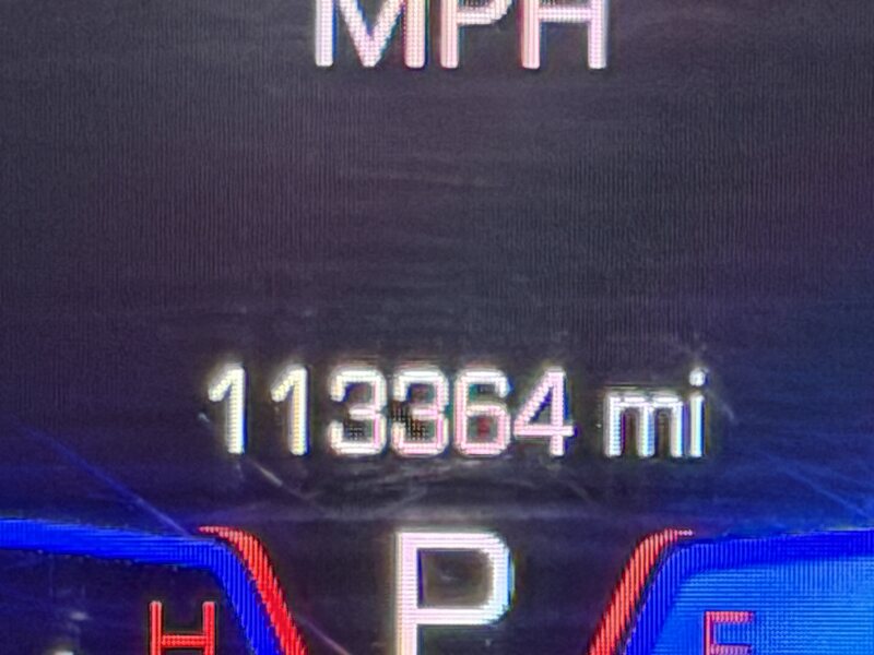 Vehicle image 24