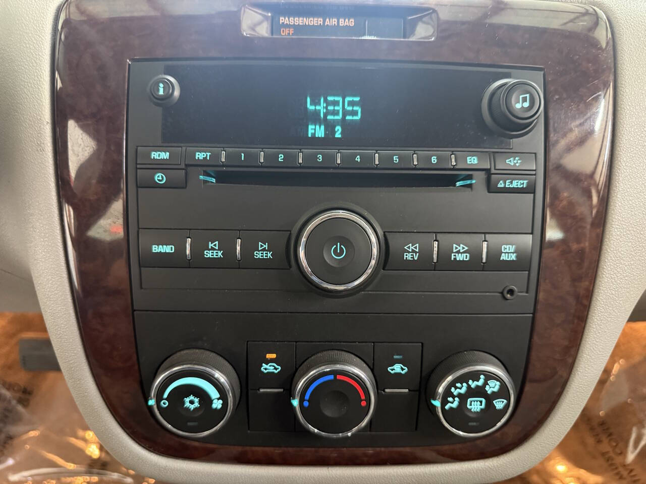 Vehicle image 26