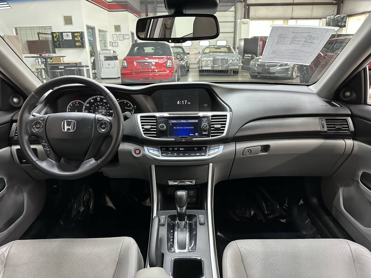 Vehicle image 17