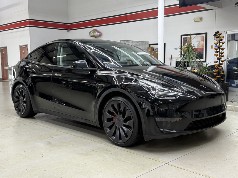 2024 TESLA MODEL Y