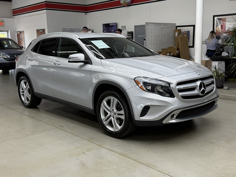 2017 MERCEDES-BENZ GLA