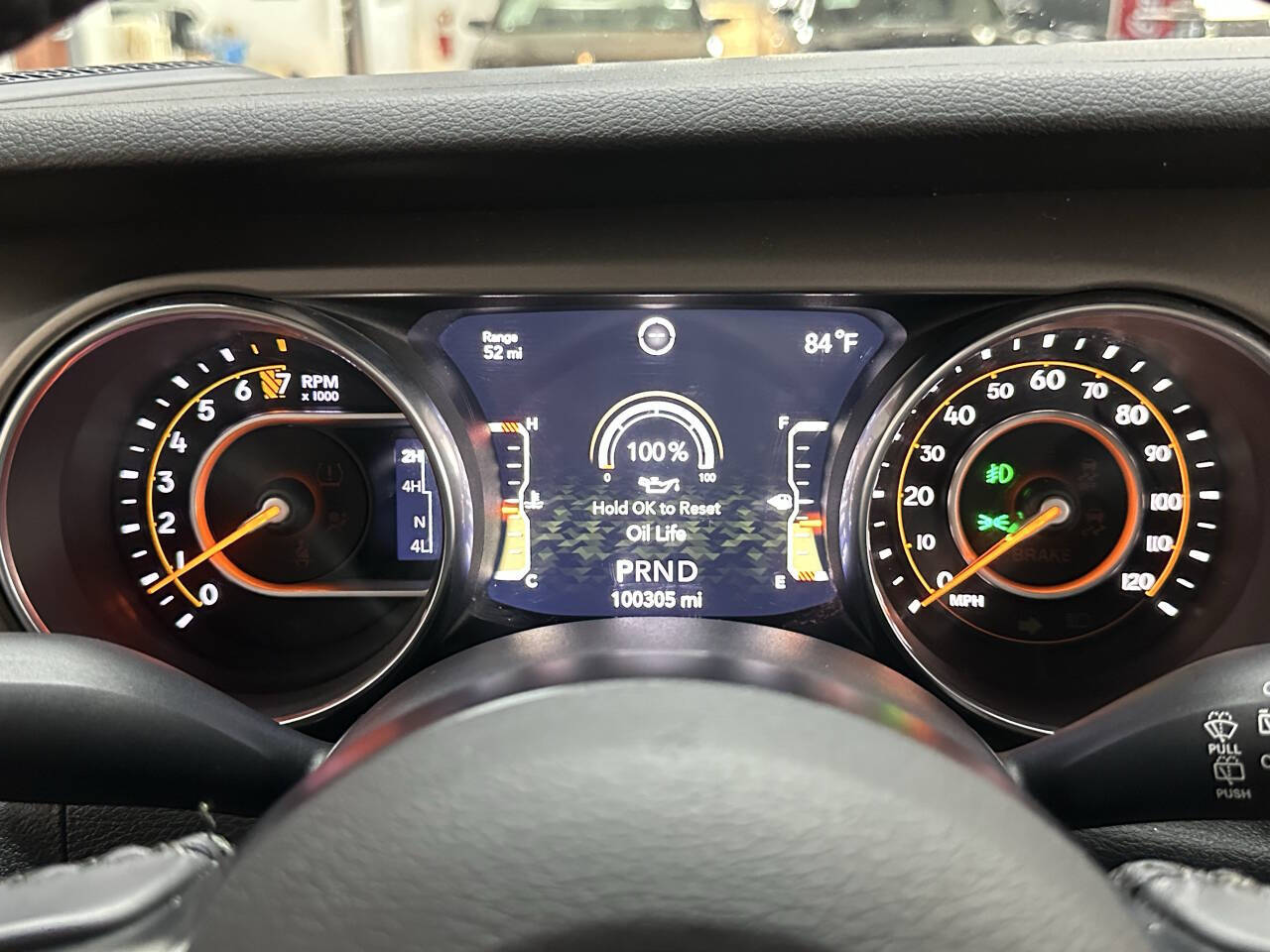 Vehicle image 22