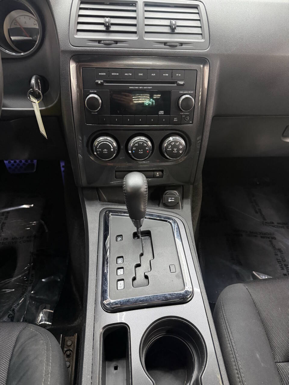 Vehicle image 24