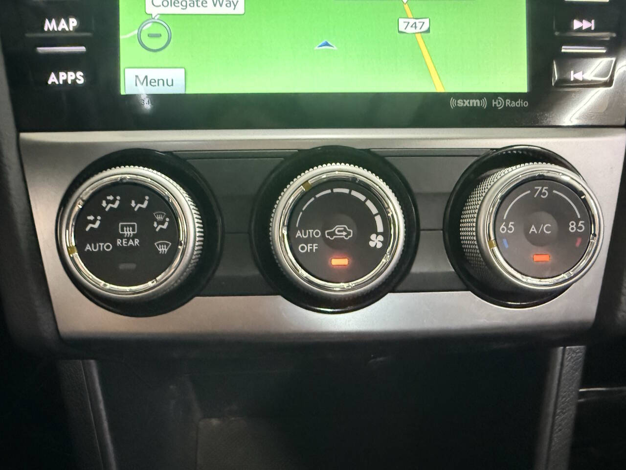 Vehicle image 26