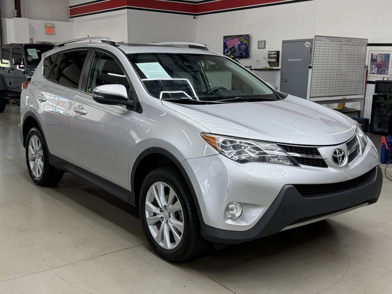 2015 TOYOTA RAV4