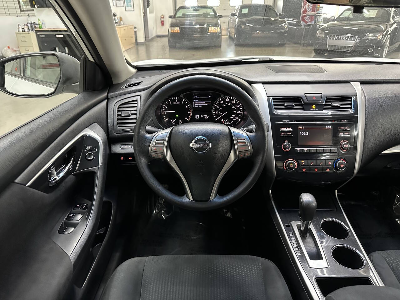 Vehicle image 18