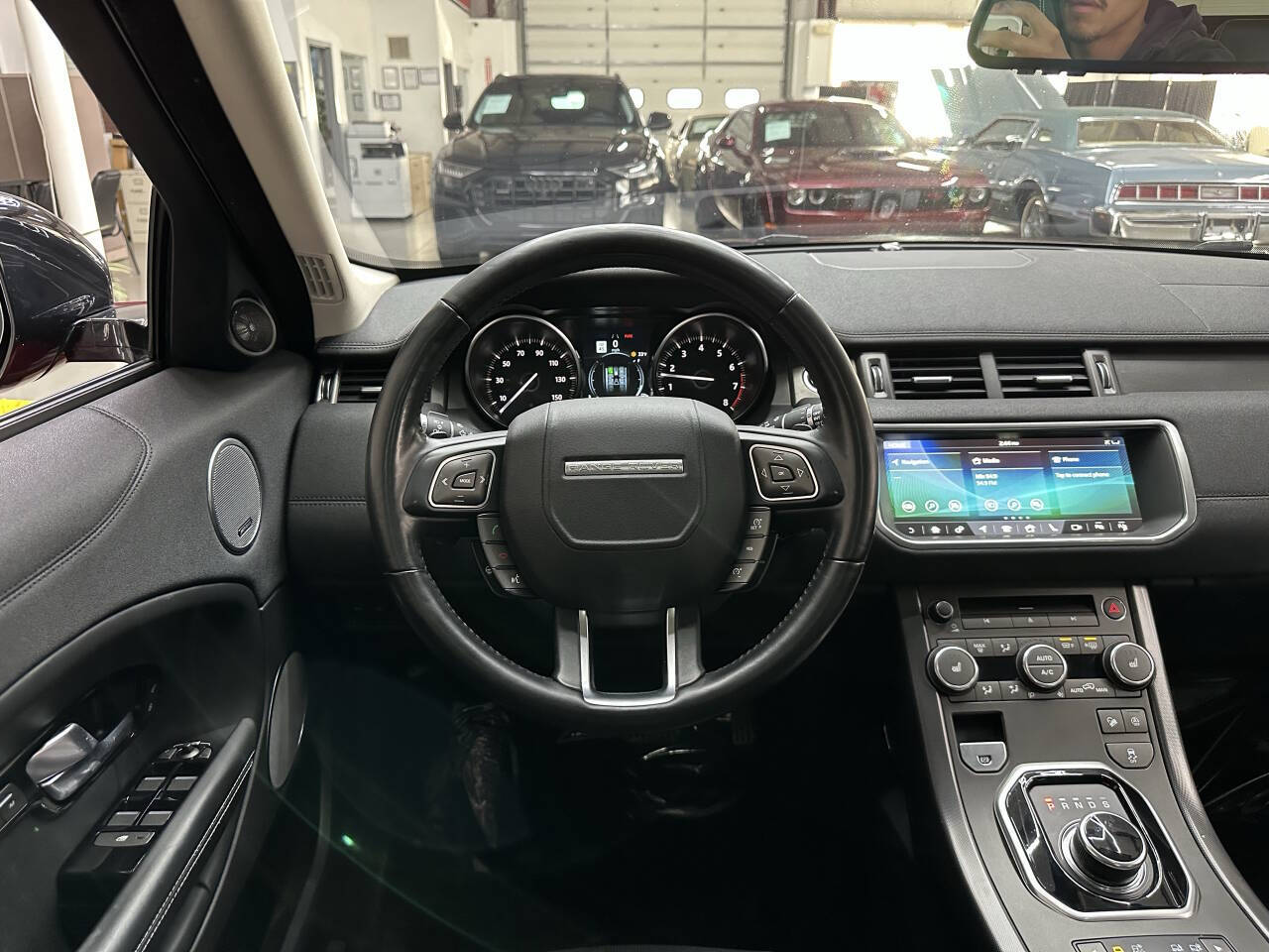 Vehicle image 18