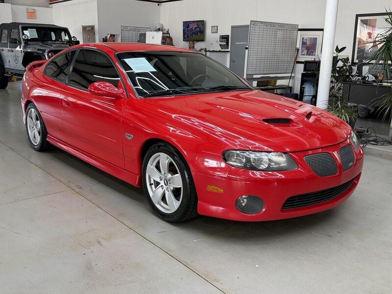 2005 PONTIAC GTO