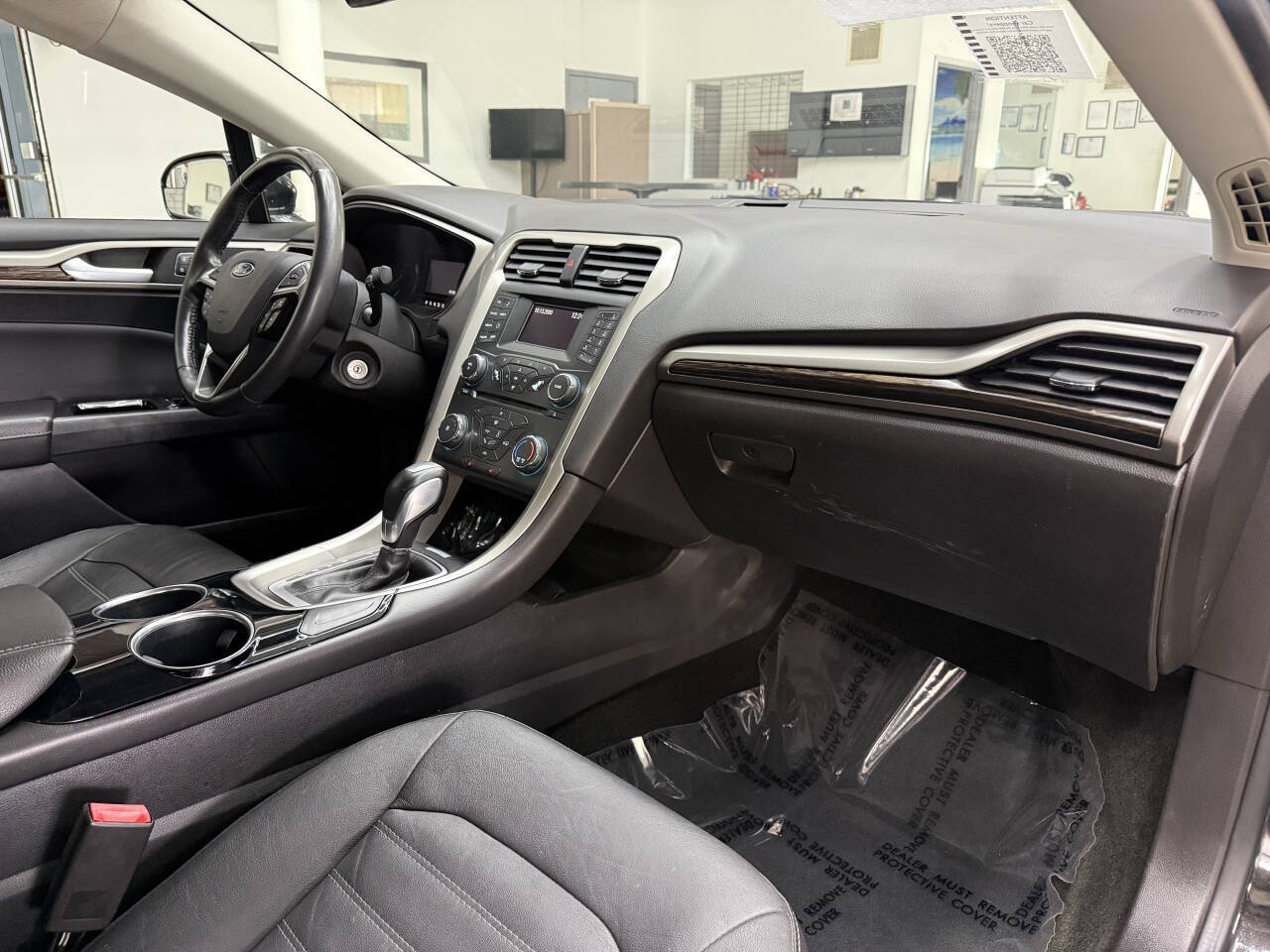 Vehicle image 17