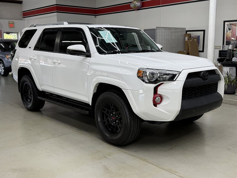 2017 TOYOTA 4RUNNER SR5/SR5 PREMIUM