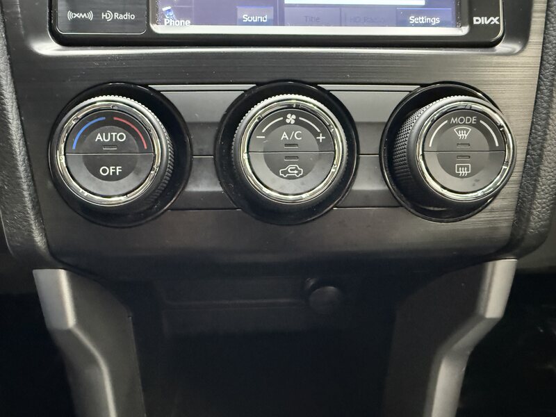 Vehicle image 29