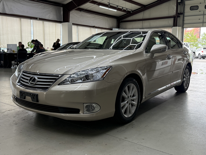 2011 LEXUS ES