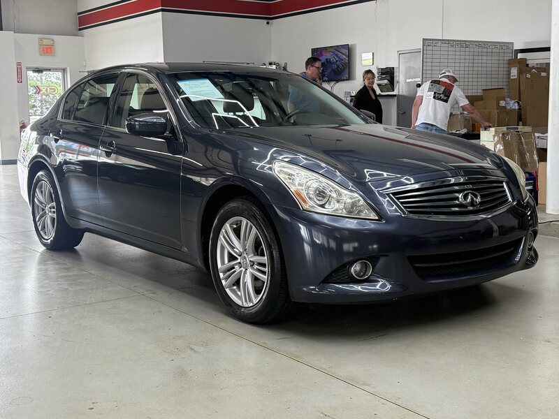 2011 INFINITI G25 X