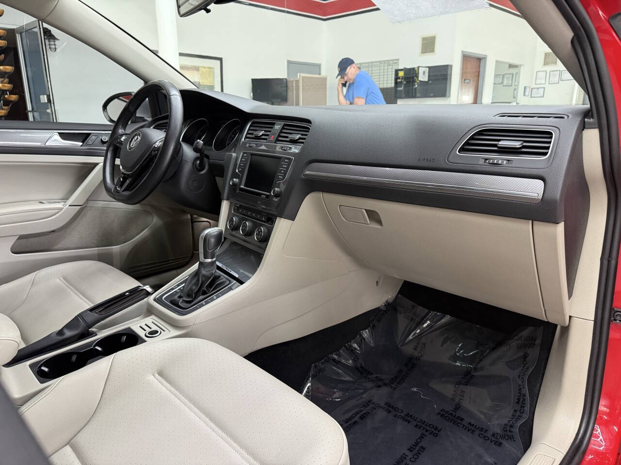 Vehicle image 18