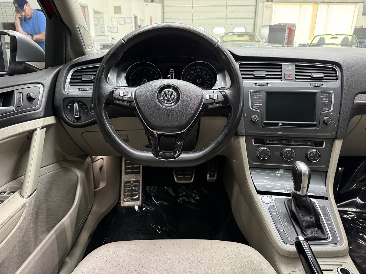Vehicle image 21