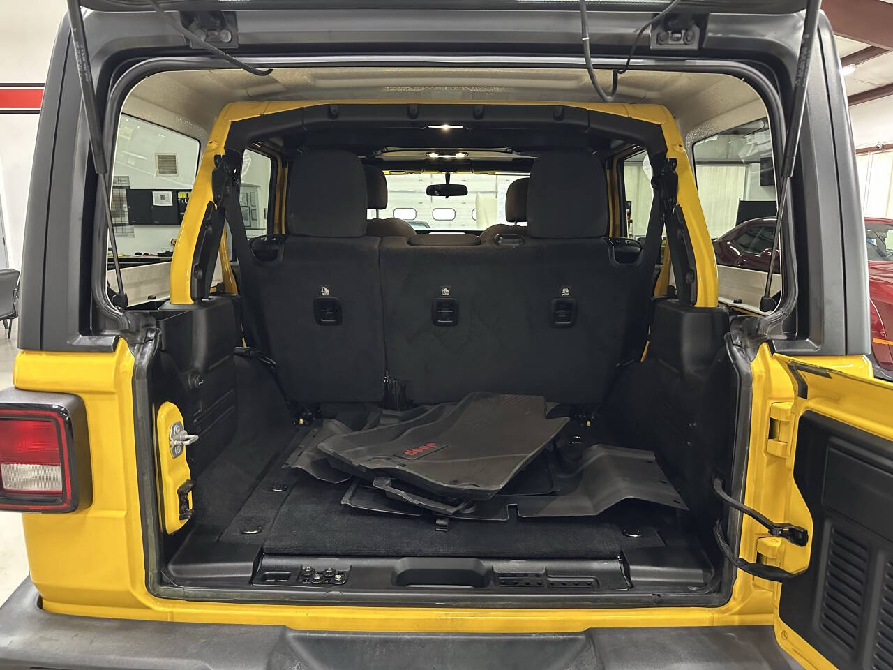 Vehicle image 7
