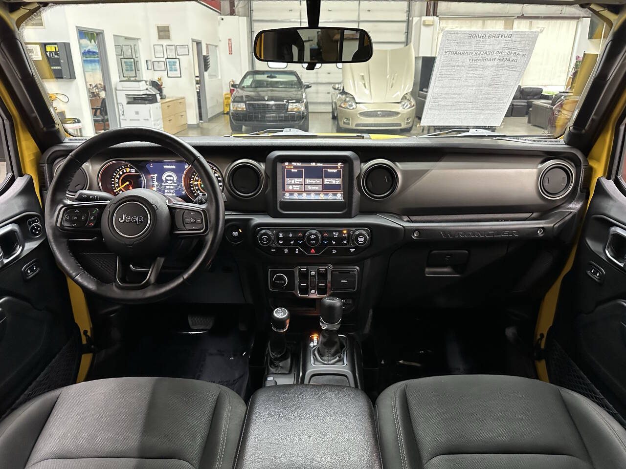 Vehicle image 17